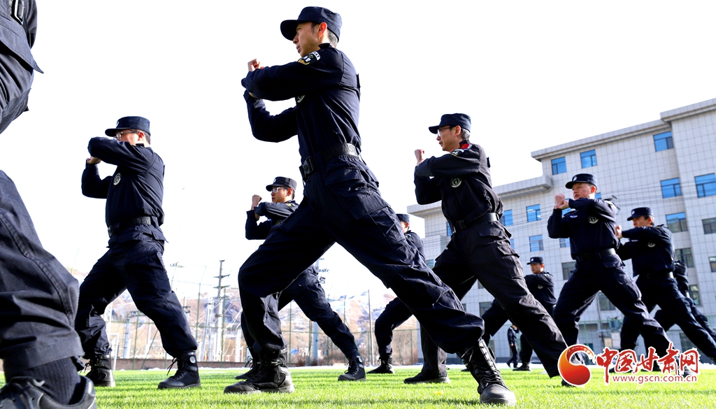 肃南裕固族自治县公安局推动智能化警务建设，提升社会治安水平